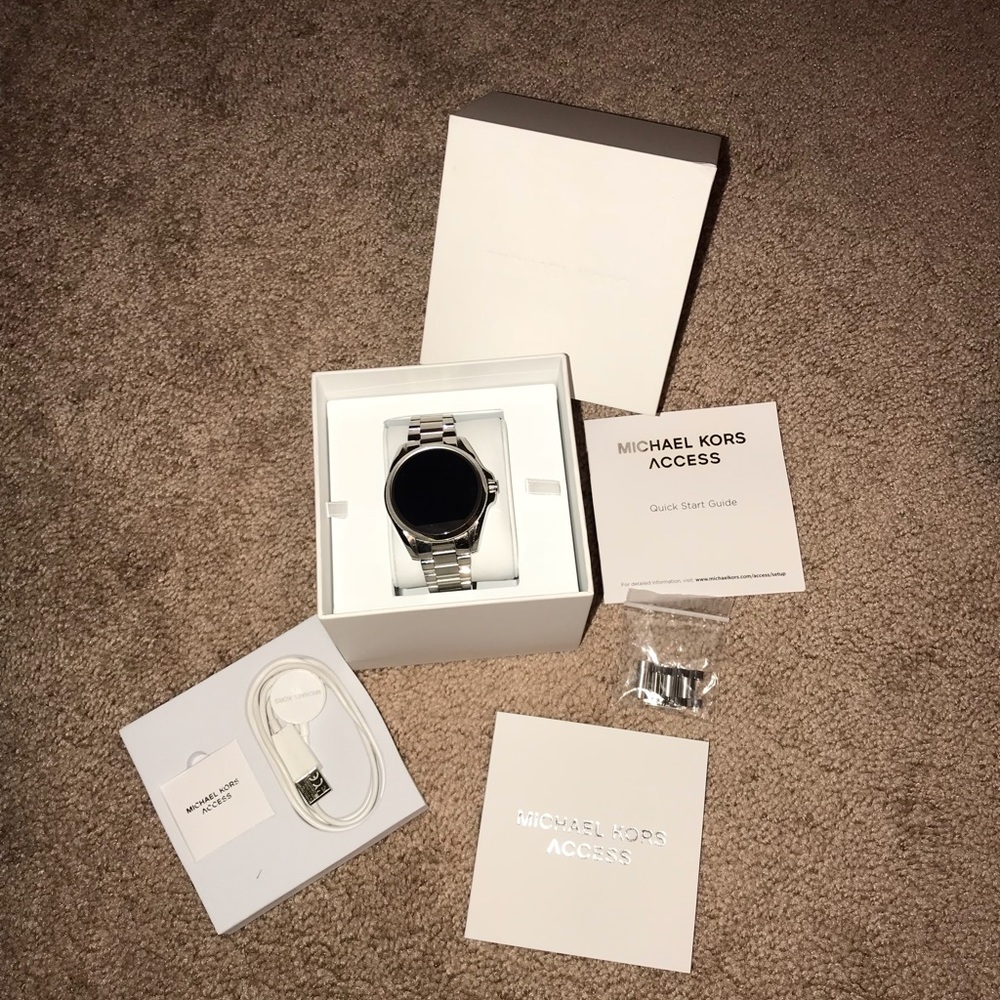 ***SOLD*** Michael Kors smartwatch